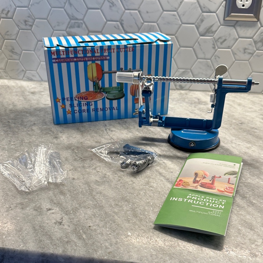 Multifunctional Fruit Cutter
